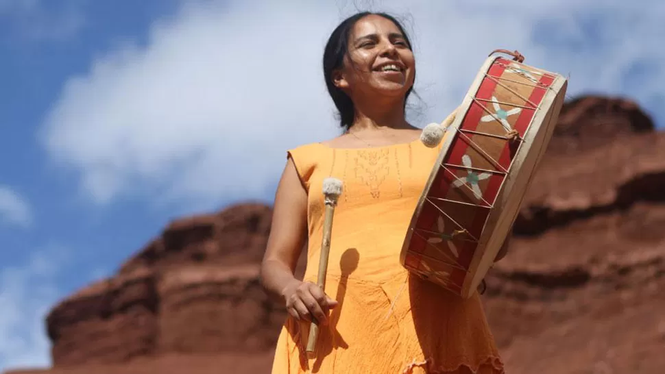 Mariana Carrizo cantará en la Peña de Los Puesteros.