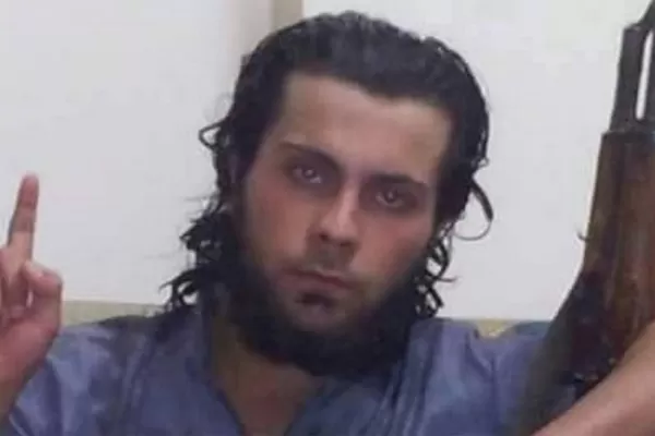 Ejecutó a su madre porque le pidió que abandone el EI