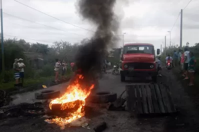 Vecinos del barrio 2 de Abril cortaron el tránsito en Jujuy al 4.600