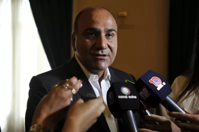 Manzur cenaría con intendentes bonaerenses