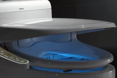 Crearon un inodoro inteligente que se limpia solo