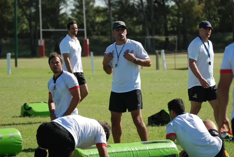 EN ÓPTIMO ESTADO. “Los jugadores están respondiendo bien en la parte física y en la técnica”, destacó José Pellicena. prensa uar