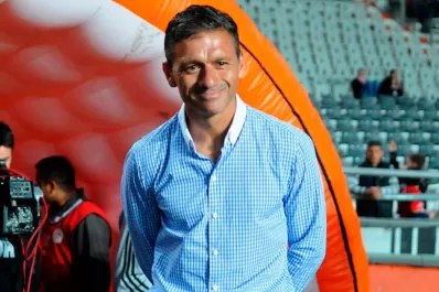 Estudiantes-Racing, en un duelo con estreno de técnicos