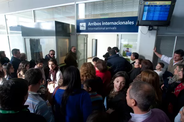 Se dictó la conciliación obligatoria y reubican en otros vuelos a los pasajeros de LAN