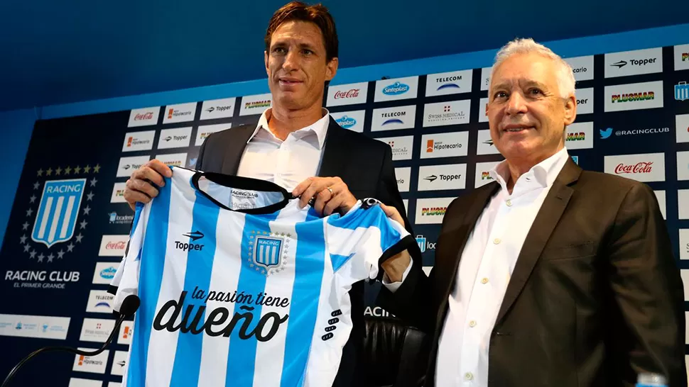 NUEVA ERA EN LA ACADEMIA. Después de una buena temporada a las órdenes de Cocca, Racing confió la conducción técnica en Facundo Sava.
FOTO TOMADA DE WWW.TYCSPORTS.COM.AR