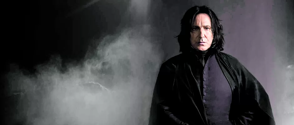 PERSONAJE COMPLEJO. Severus Snape se debatía entre el bien y el mal. 