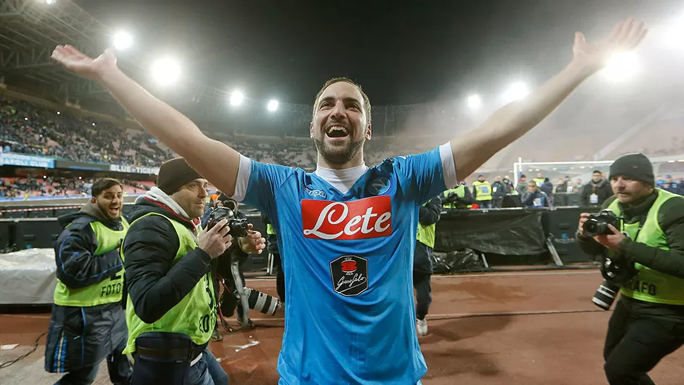 INFALTABLE. Pipita Higuaín lleva 20 goles en 20 partidos y Napoli disfruta de su presente.
FOTO DE REUTERS