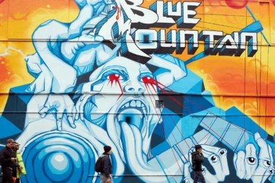 Doblar una esquina en Bristol es chocarse con murales llenos de arte