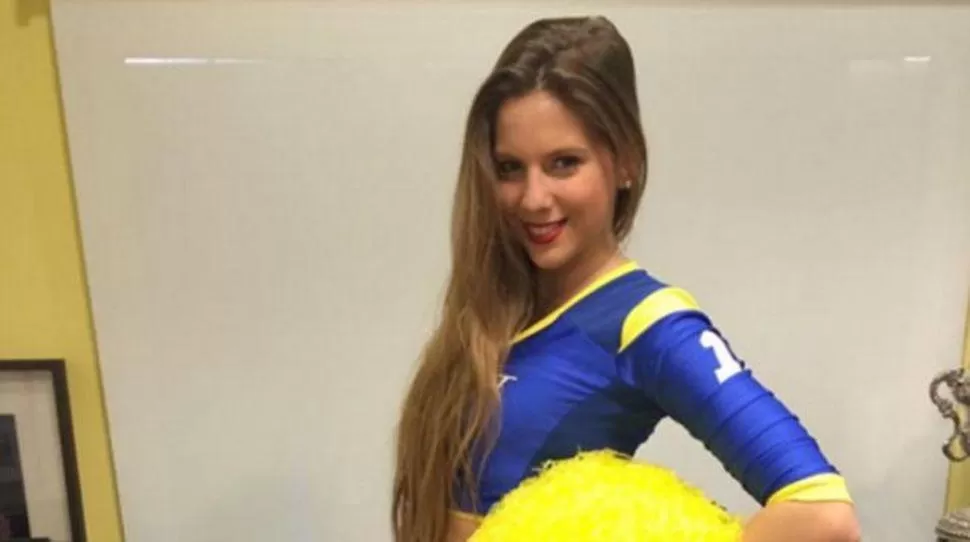 Boca despidió a una porrista porque posó desnuda