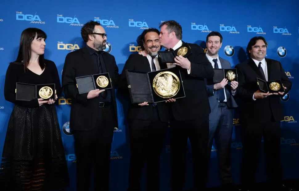 ALEJANDRO GONZÁLEZ IÑÁRRITU. Por segundo año consecutivo ganó la estatuilla otorgada por los directores. REUTERS