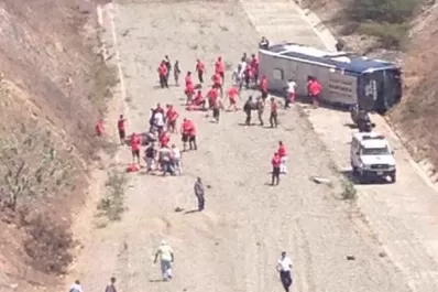 El micro que trasladaba al plantel de Huracán volcó en Venezuela