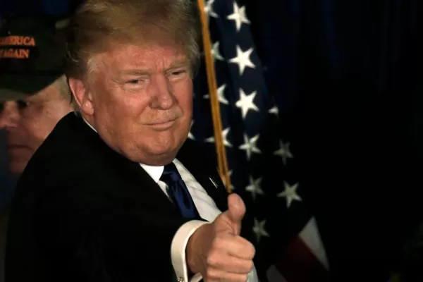 Trump y Sanders ganaron las primarias en Nuevo Hampshire