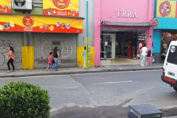 En la lupa: veredas y fachadas del microcentro