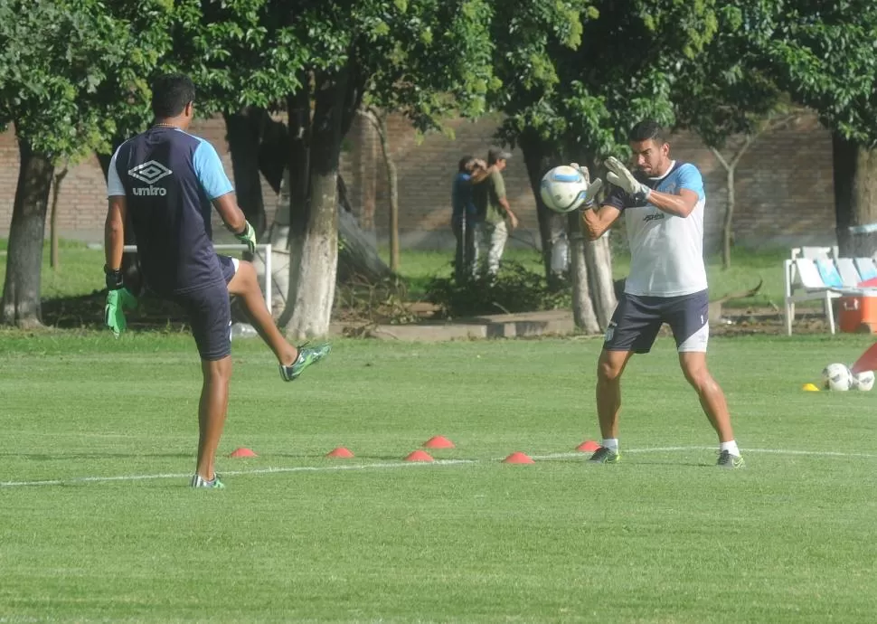 CONFIANZA. A Josué le tocó atajar en la revancha contra San Martín, y volvió a dejar el arco en cero, como en la última fecha de la B Nacional. Contra Boca, y de visitante, será un nuevo nivel de desafío. la gaceta / foto de antonio ferroni