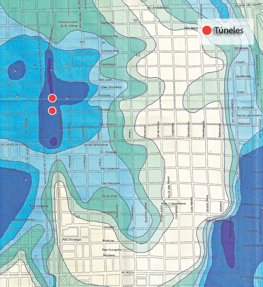 CARTOGRAFÍA DE LA NAPA. El estudio, realizado por el ingeniero Franklin Adler en 1993, muestra (en violeta) la zona de la napa casi superficial, donde se construyen los túneles de Mendoza y Córdoba. FOTO DE ARCHIVO