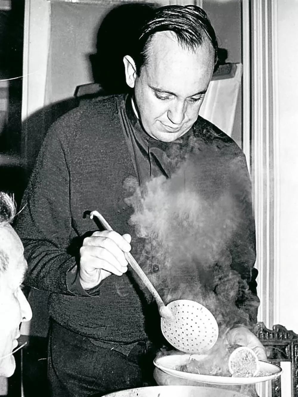 REVOLUCIÓN PACÍFICA. Marco Politi, periodista italiano, asegura que el Papa es un líder político, muy elogiado, pero advierte que también es acusado de populista. 