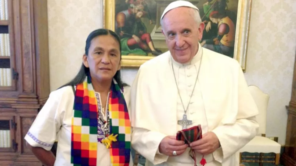 VISITA EN 2014. Milagro Sala fue recibida por el papa Francisco en el Vaticano. FOTO TOMADA DE INFOBAE.COM.