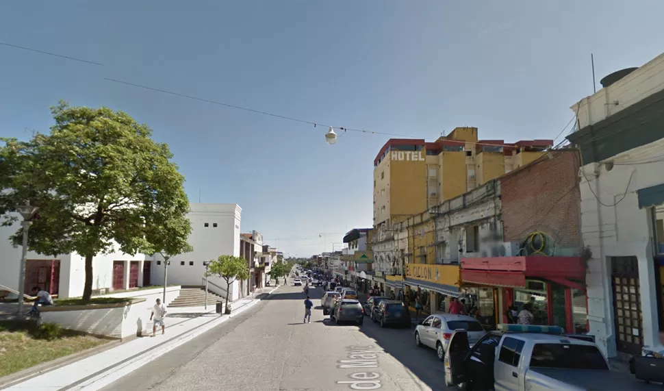 PLENO CENTRO. El empresario tiene la caja de seguridad en 25 de Mayo, primera cuadra, de Concepción. IMAGEN TOMADA DE GOOGLE STREET VIEW