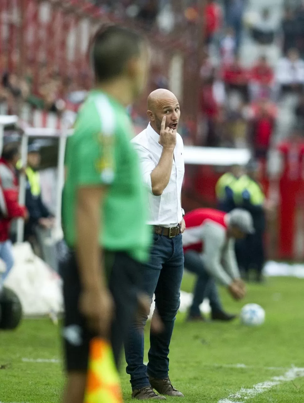 PUNTO DE INFLEXIÓN. Según Pena, la expulsión de Viturro hizo caer a San Martín. la gaceta / FOTO DE JORGE OLMOS SGROSSO