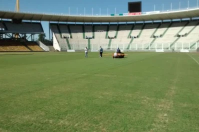 Por las constantes críticas, prohibieron tomar fotos del Mario Kempes