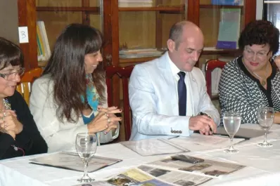 Docentes y psicólogos trabajarán en conjunto para fortalecer lazos comunitarios