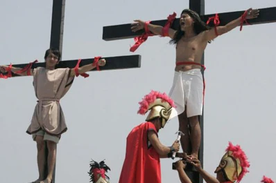 Las maneras más extrañas de celebrar la Semana Santa