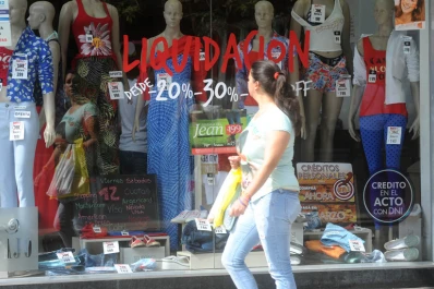 ¿Qué pasará con los comercios y el transporte mañana?