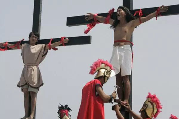 Las maneras más extrañas de celebrar la Semana Santa