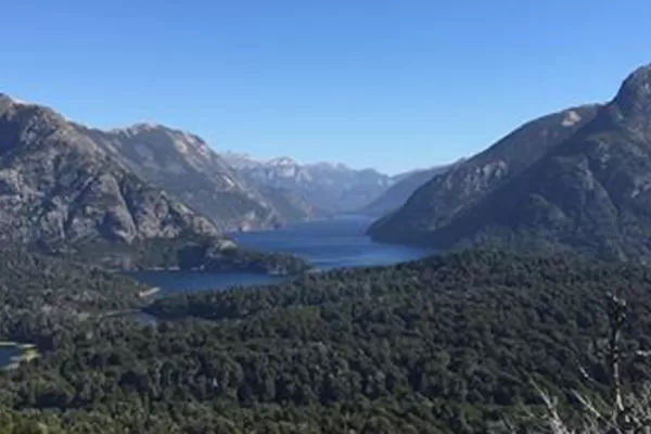 Obama compartió una foto de Bariloche: es el tipo de lugar que necesitamos proteger