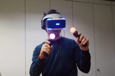 Los cascos de realidad virtual para la Playstation saldrán a la venta en octubre, confirmó Sony