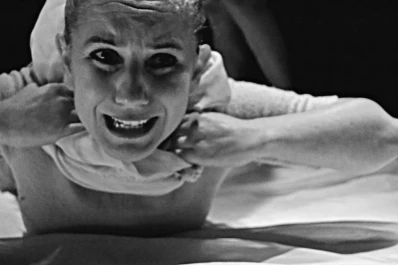 Un secreto que protege y asfixia a dos hermanas