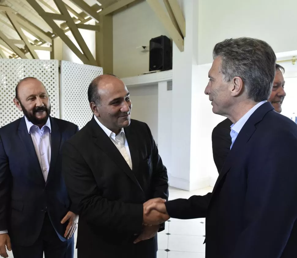 OTRA VEZ REUNIDOS. Manzur y Macri volverán a verse mañana como lo hicieron en diciembre, en Olivos. dyn