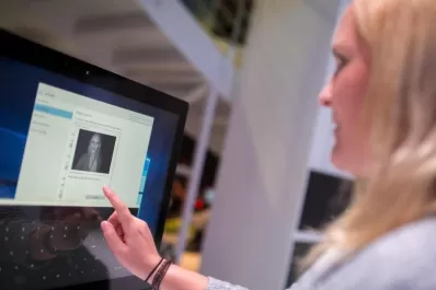 Reemplazarán claves y contraseñas con huellas digitales o “selfies”