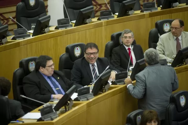 Opositores piden la emergencia en seguridad para la provincia