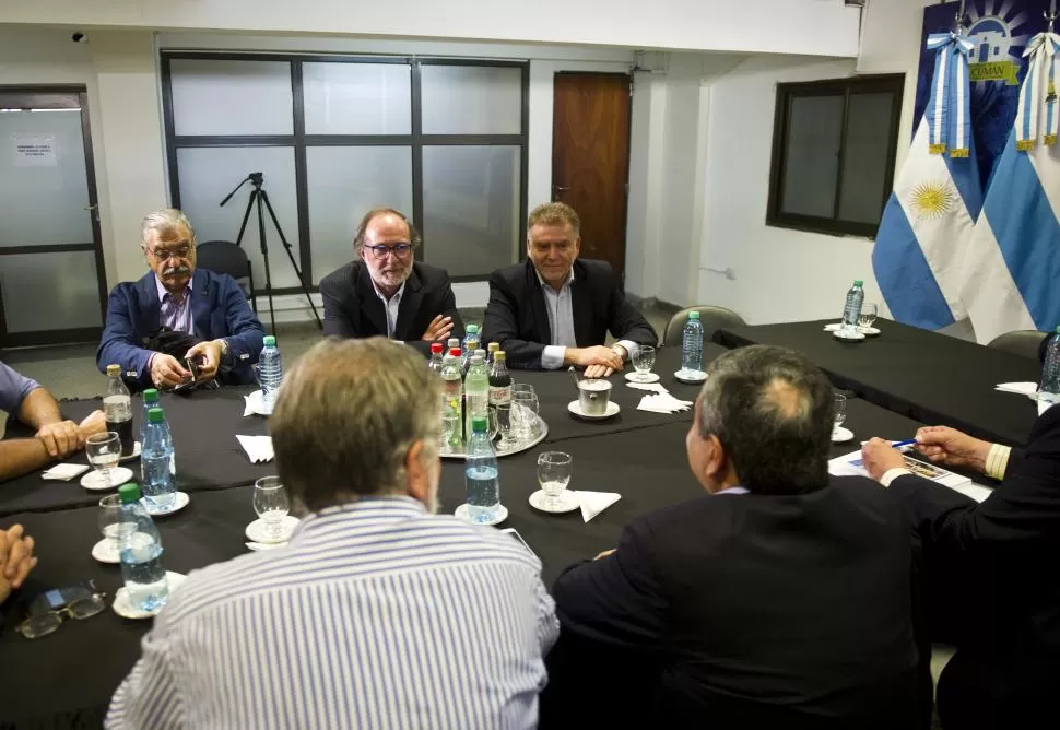 EN LA INTENDENCIA. Chaín, Amaya y Alfaro pusieron proyectos en común. la gaceta / foto de jorge olmos sgrosso 