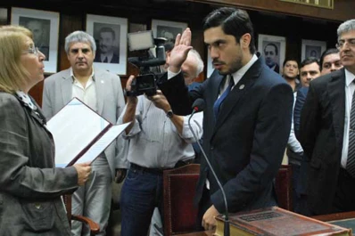 El camporista Cabral renunció al gabinete de la UNT