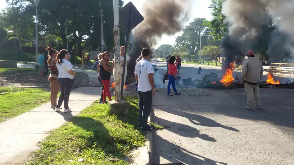 TAFÍ VIEJO. Los manifestantes piden más seguridad. FOTO ENVIADA POR WHATSAPP
