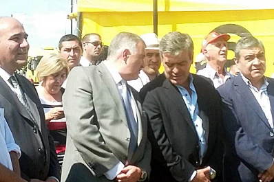 Video: en un acto y tras algunos amagues, Manzur, Jaldo, Cano y Alfaro se terminaron saludando