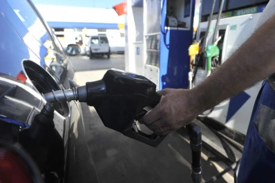 Subirá el 6% el precio de las naftas y el gasoil desde mañana