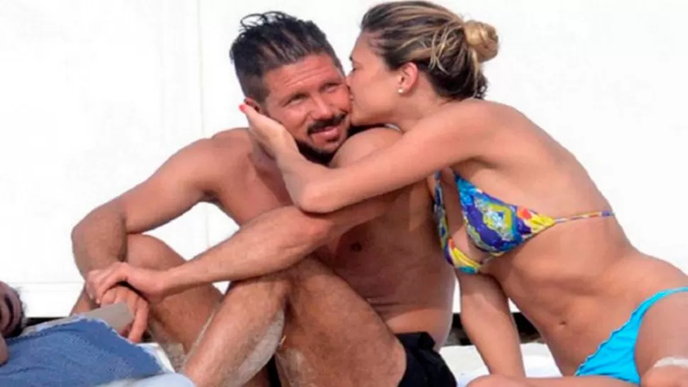 NOTICIA FELIZ. Simeone y su actual pareja, la entrerriana Carla Pereyra.
FOTO TOMADA DE INFOBAE