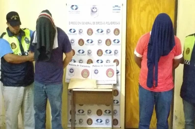 Hay dos tucumanos detenidos por venta de drogas ilegales