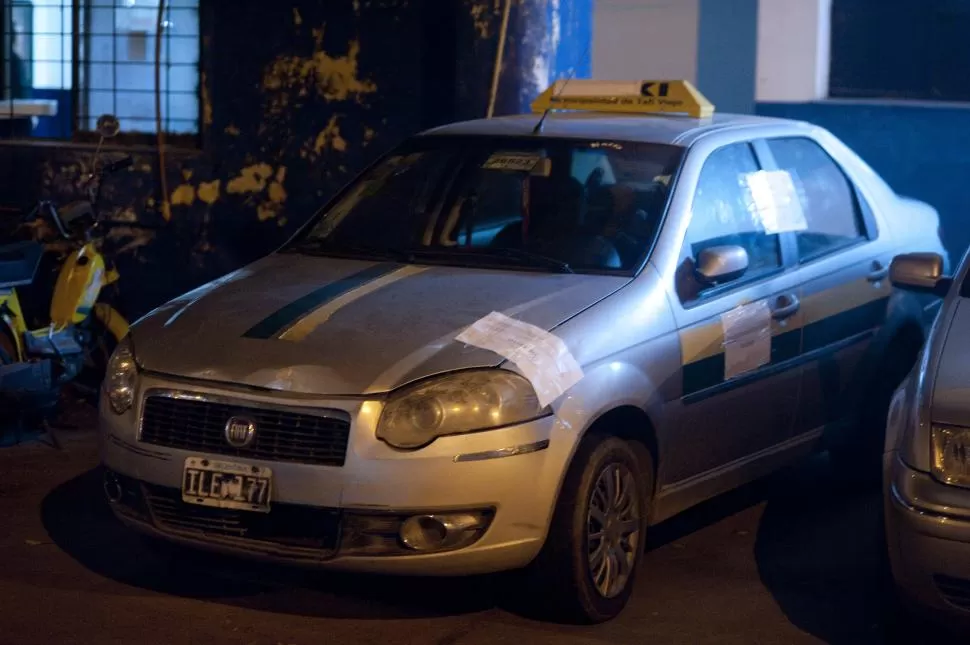 SECUESTRADO. Los agresores subieron a este auto a la víctima. Se esperan los resultados del ADN de muestras que encontraron en el coche. la gaceta / foto de diego aráoz