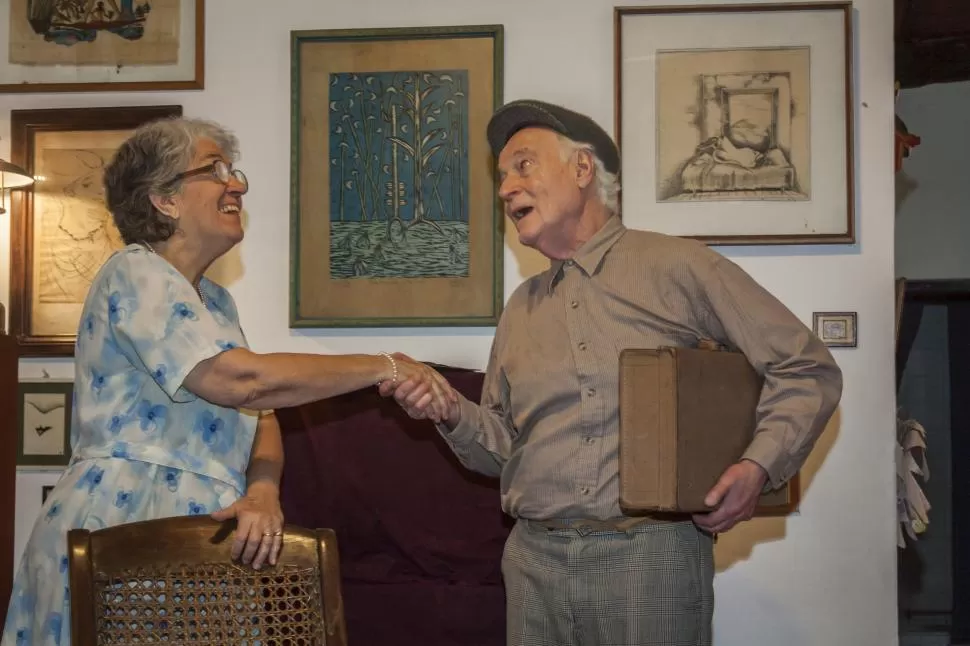 DÚO TALENTOSO. Juan Tríbulo y Mariana Ezcurra protagonizan la obra. Prensa “Cartas de un ausente”. 