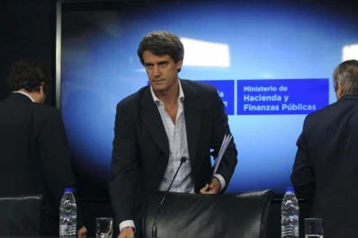 Prat Gay pedirá financiamiento a organismos internacionales