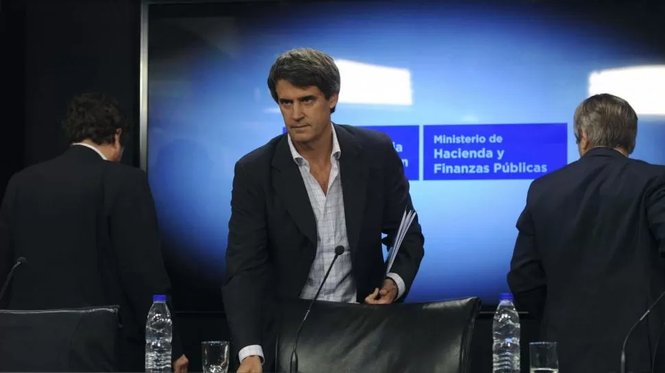 OPTIMISMO. “Ahora viene un proceso que tenemos que aprovechar para captar inversiones”, dijo Prat Gay. telam