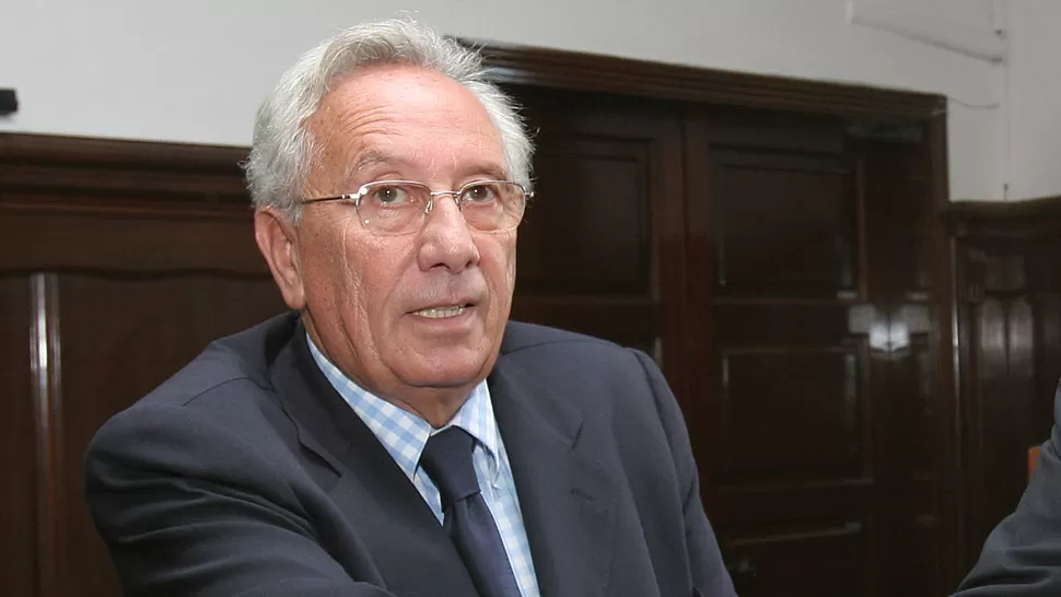 HÉCTOR RECALDE. El diputado cuestionó a Macri. ARCHIVO