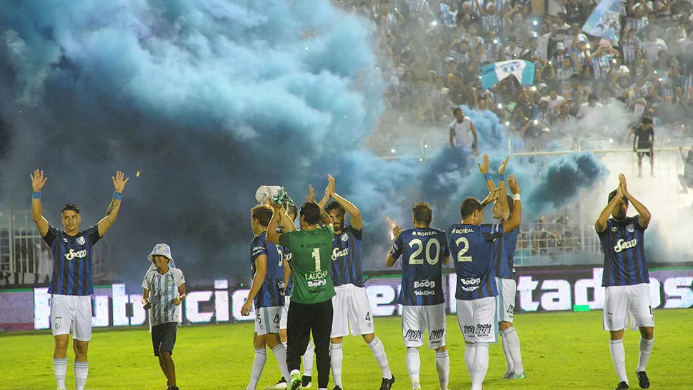 OTRO FRENTE COMPETITIVO. Con la pemanencia ya asegura en Primera, el Decano volverá a jugar la Copa Argentina.
FOTO DE ARCHIVO
