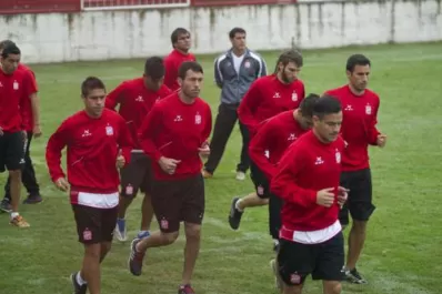 El plantel de San Martín quiere ganar en Santiago del Estero y dedicarle el triunfo al DT