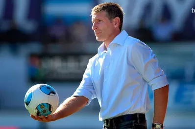 Con Palermo descartado, sigue la búsqueda de técnico en San Martín