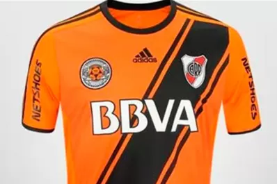 River y una camiseta especial, en honor al Beto Alonso